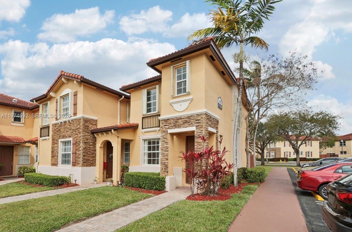 VILLAS AT CARMEL CONDO NO - Residential
