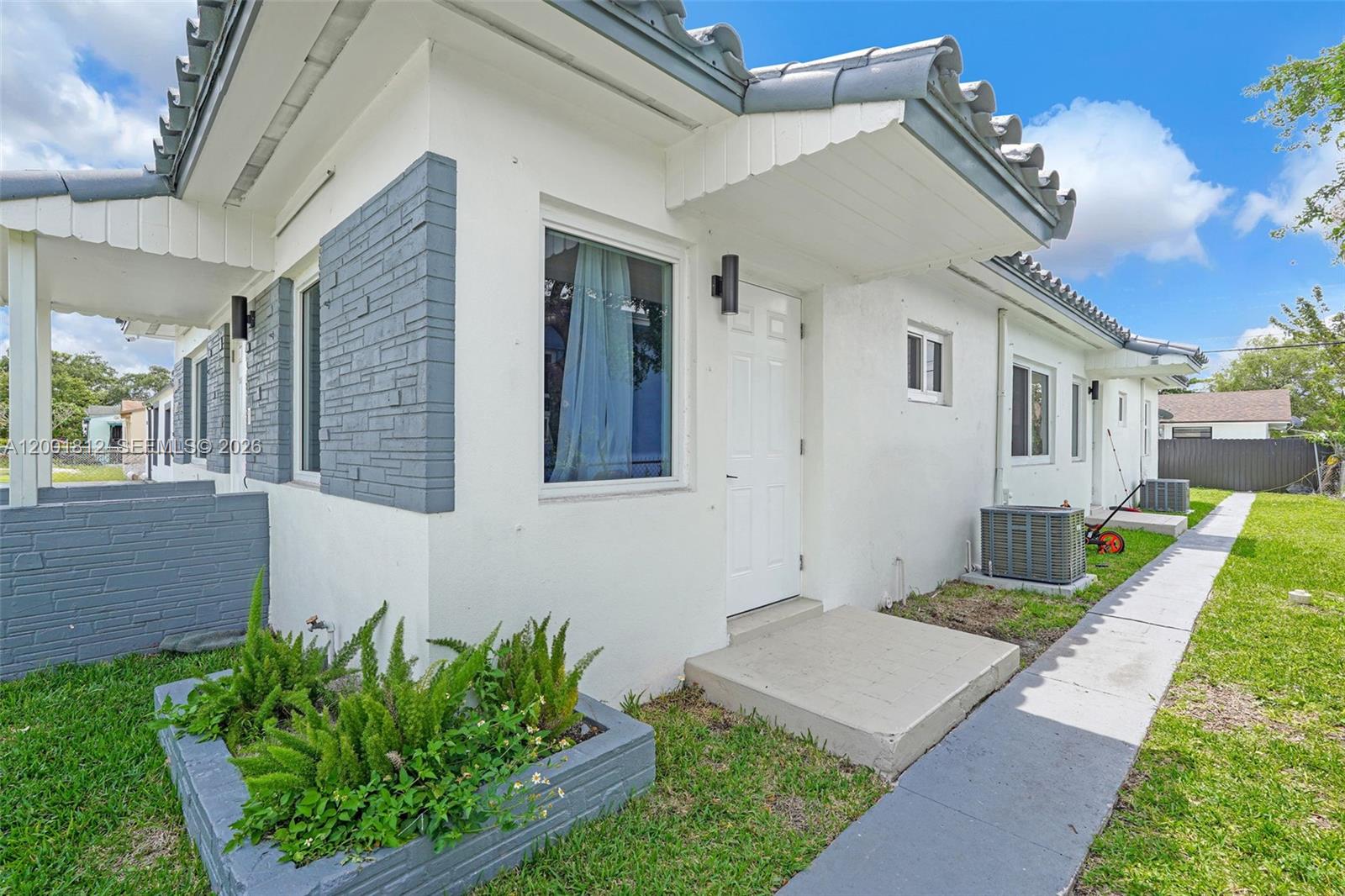 FLORAL PK - Residential Income