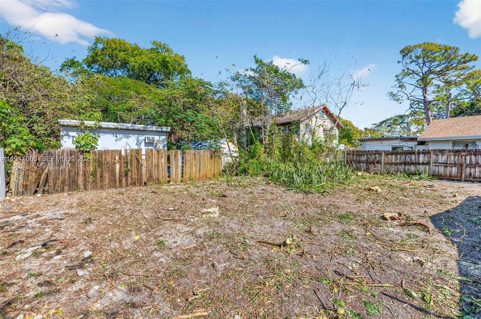 OAKLAND PARK SECOND ADD - Residential