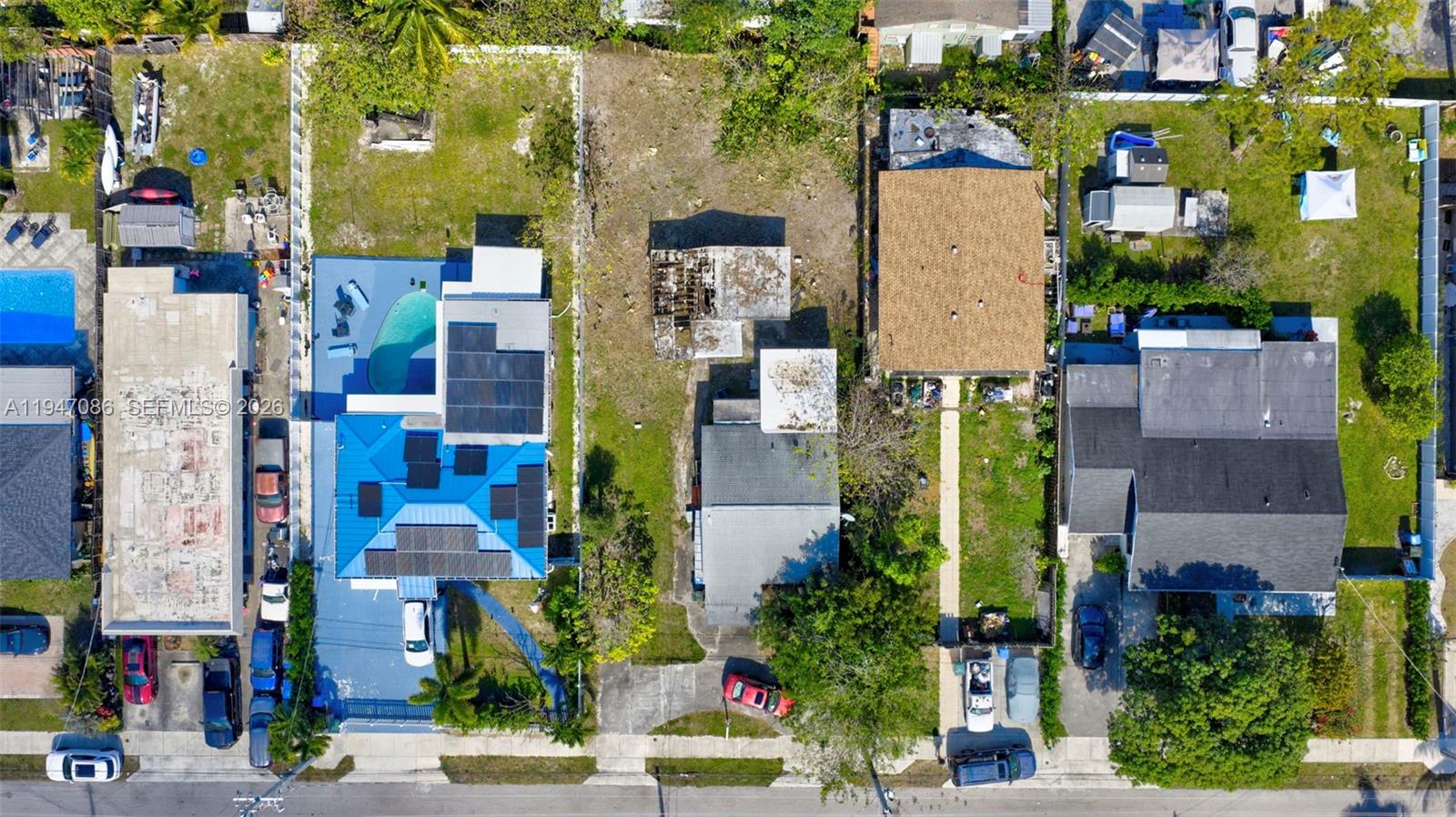 OAKLAND PARK SECOND ADD - Residential