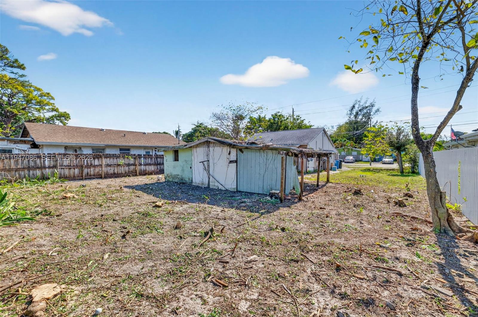 OAKLAND PARK SECOND ADD - Residential