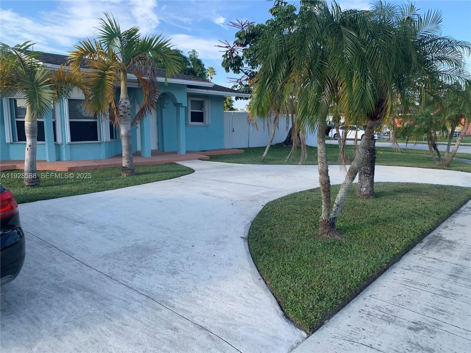 7TH ADDN TO RICHMOND HEIG - Residential Lease