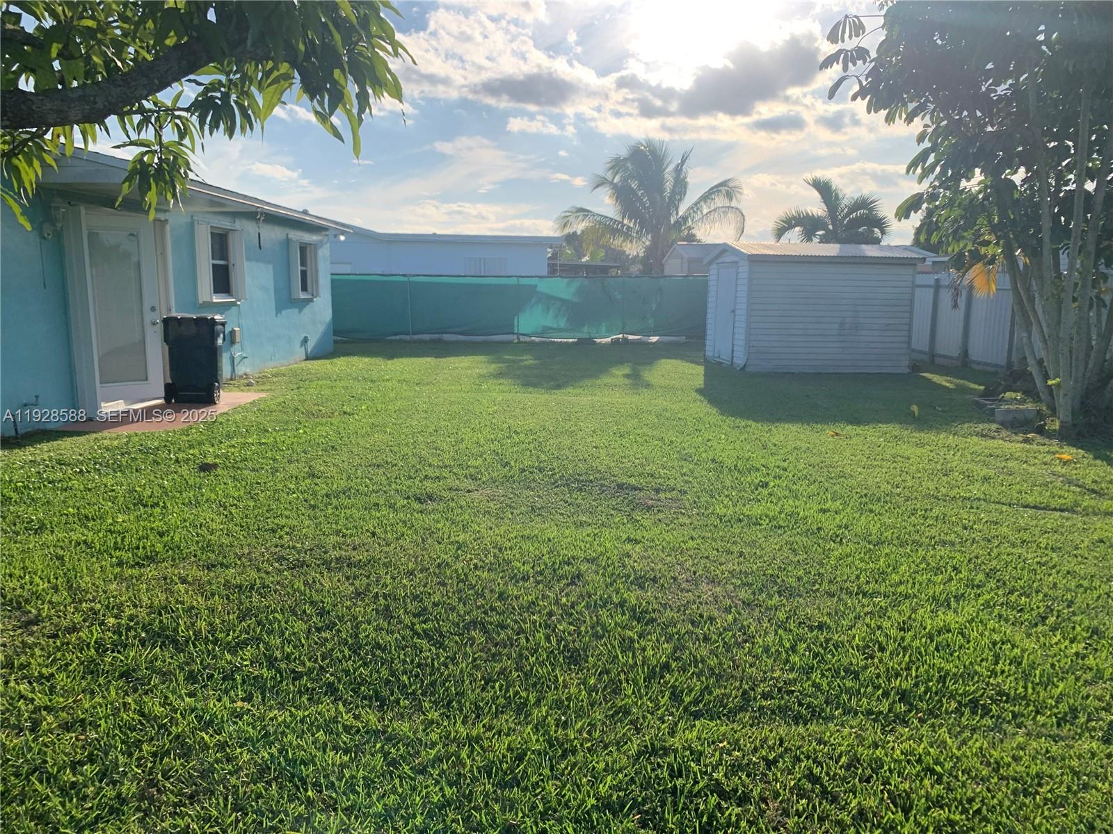 7TH ADDN TO RICHMOND HEIG - Residential Lease