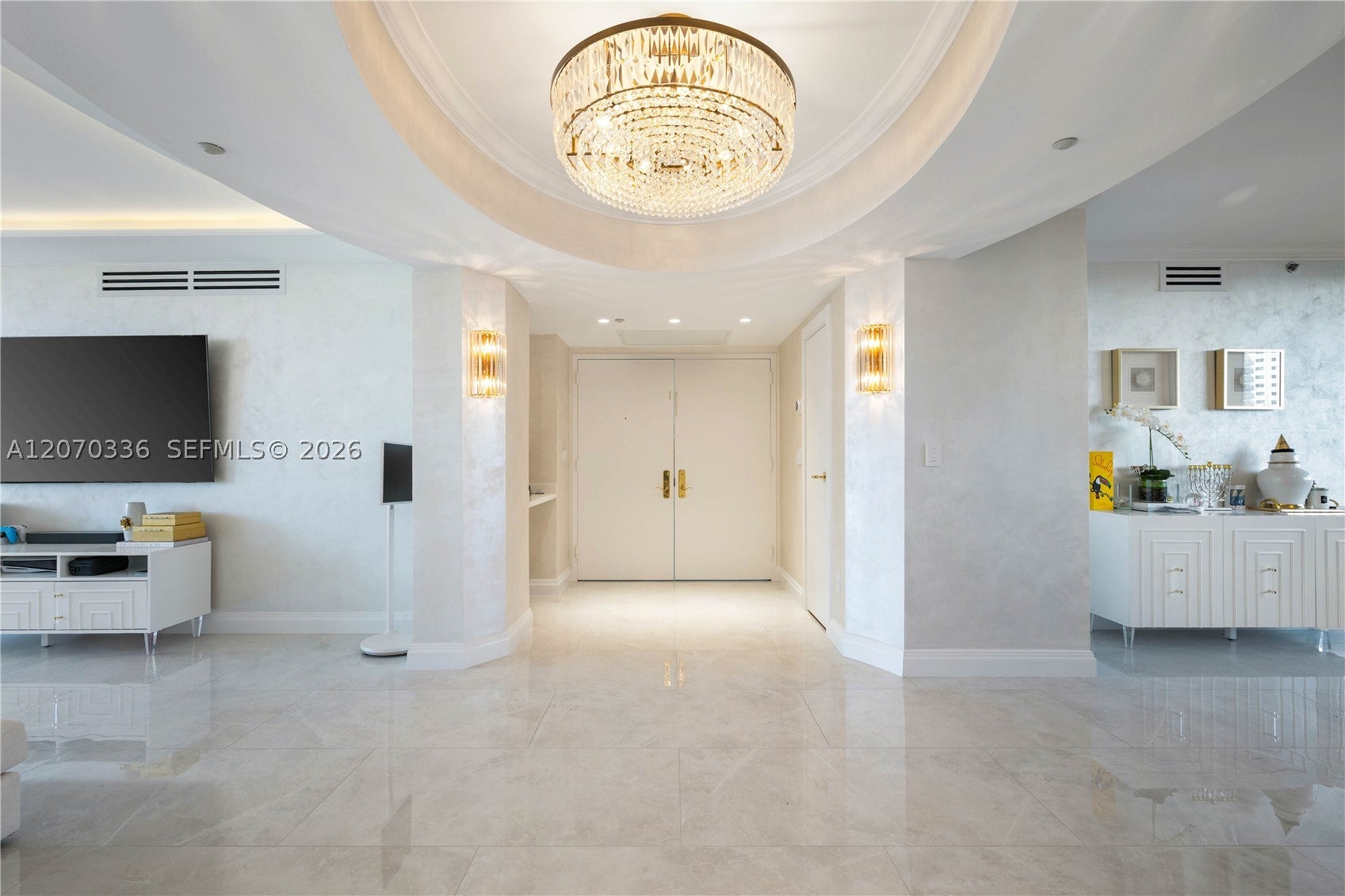 19111 Collins Ave 403