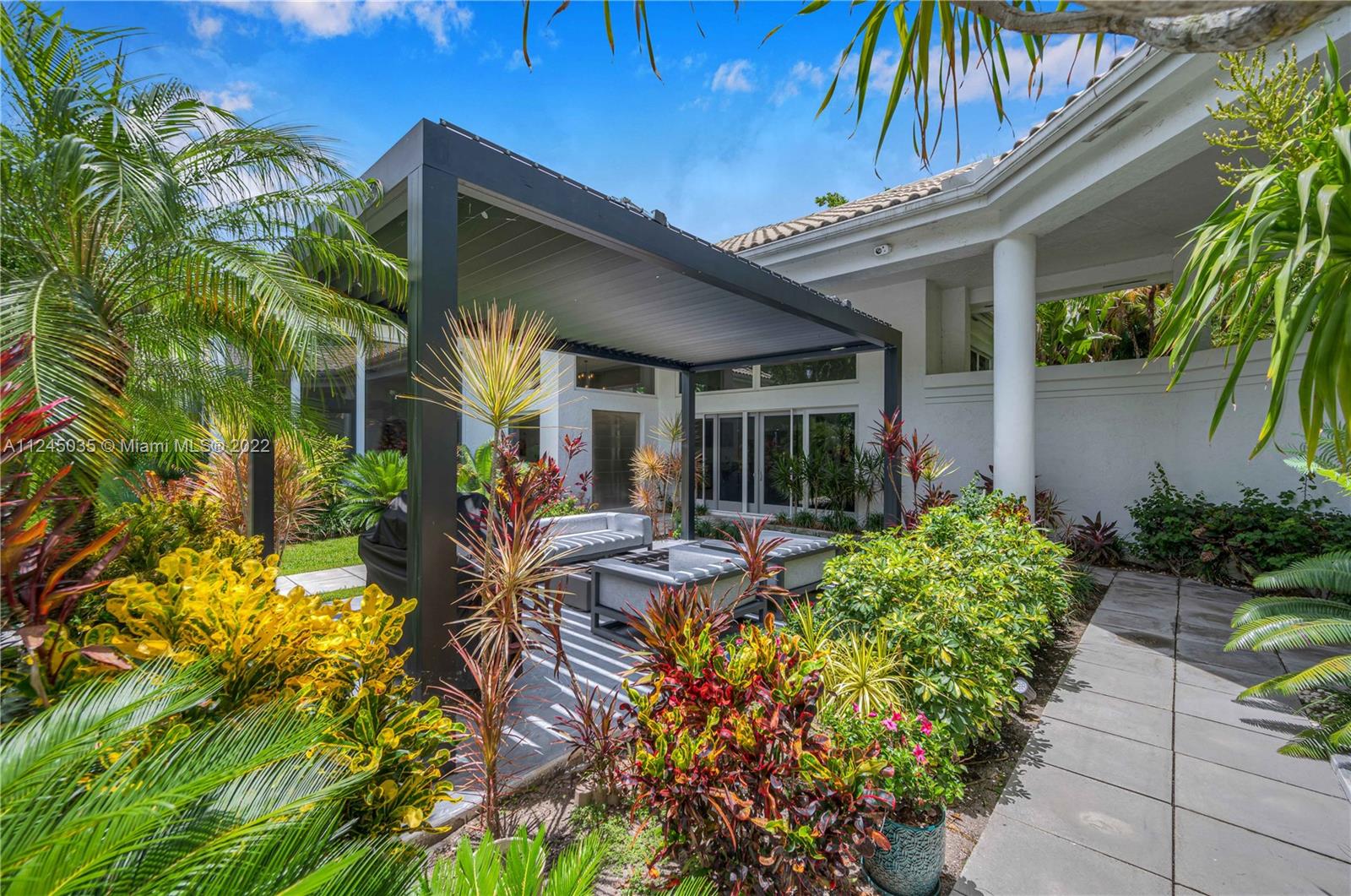 GRAND OAKS OF ARVIDA COUN - Residential