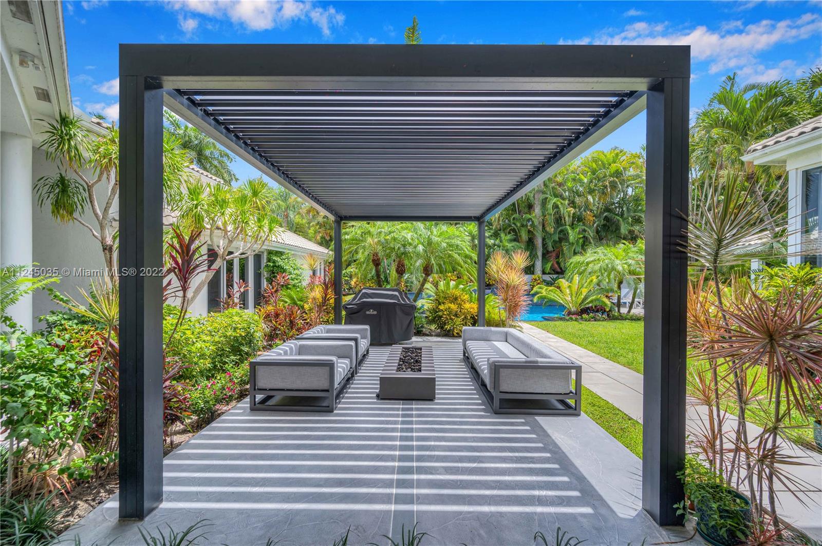 GRAND OAKS OF ARVIDA COUN - Residential