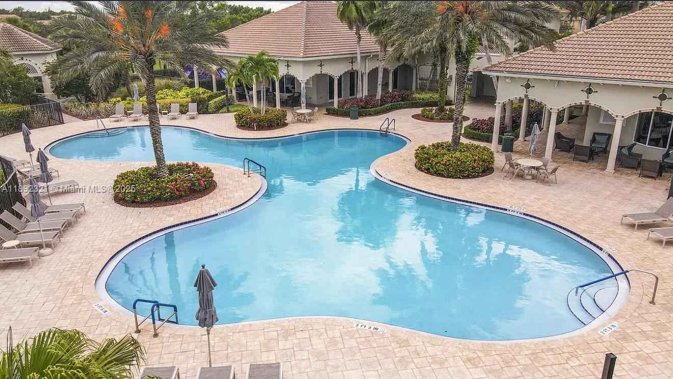 VIZCAYA FALLS PLAT 1 - Residential