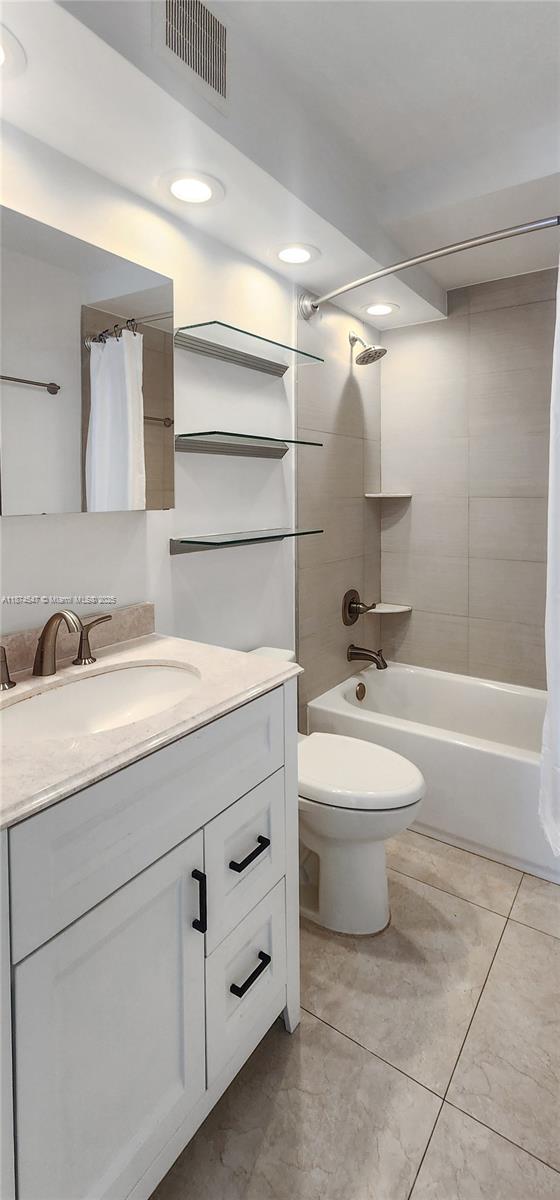 SOUTH BAY CLUB CONDO - Residential Lease