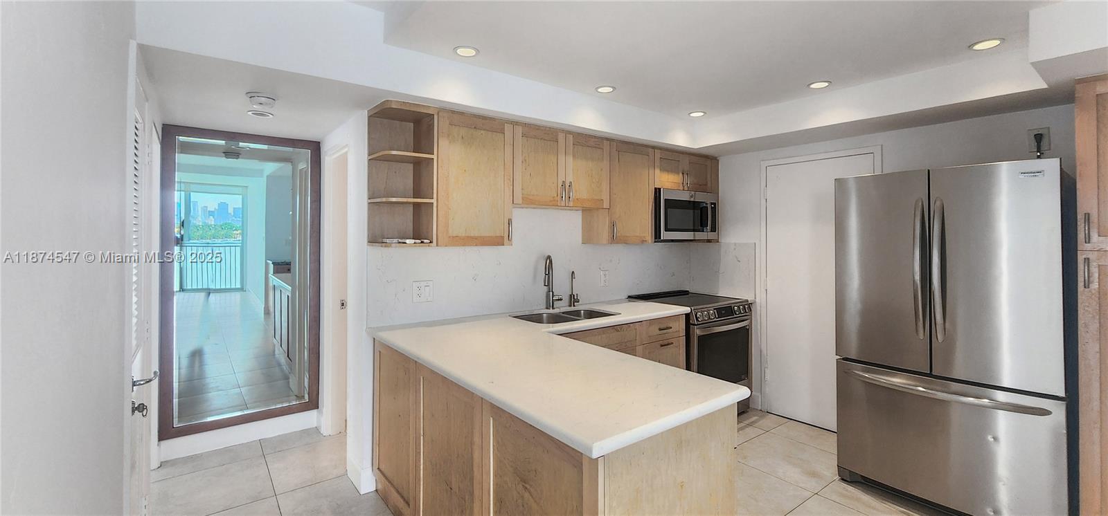 SOUTH BAY CLUB CONDO - Residential Lease