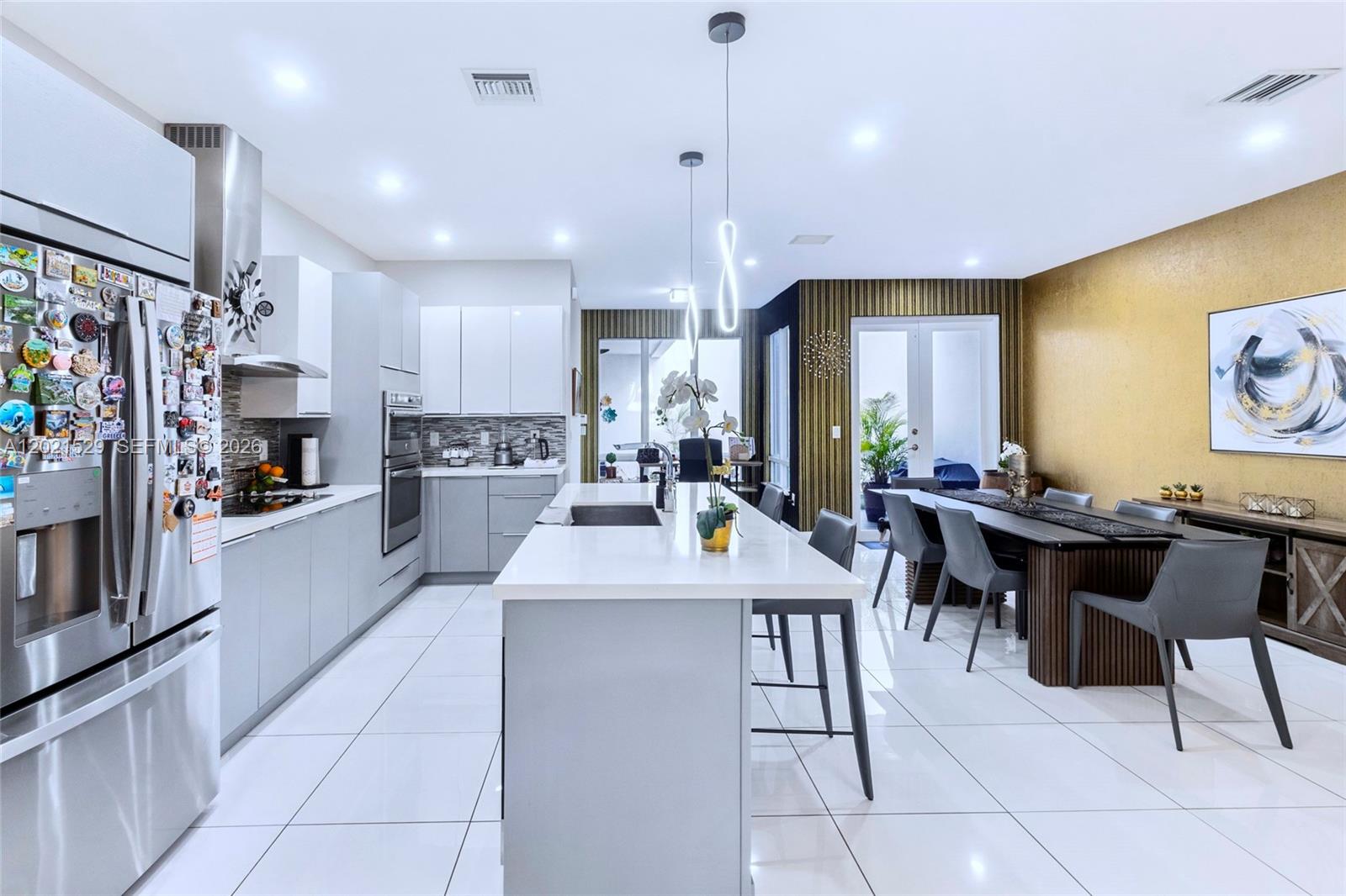 LANDMARK AT DORAL - Residential