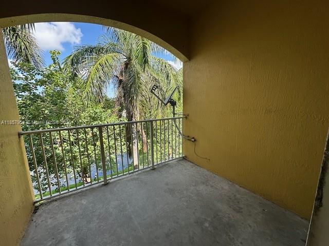 GALLOWAY LAKEFRONT CONDO - Residential