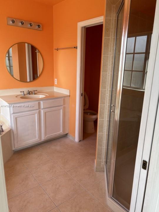 MANDARIN LAKES - Residential