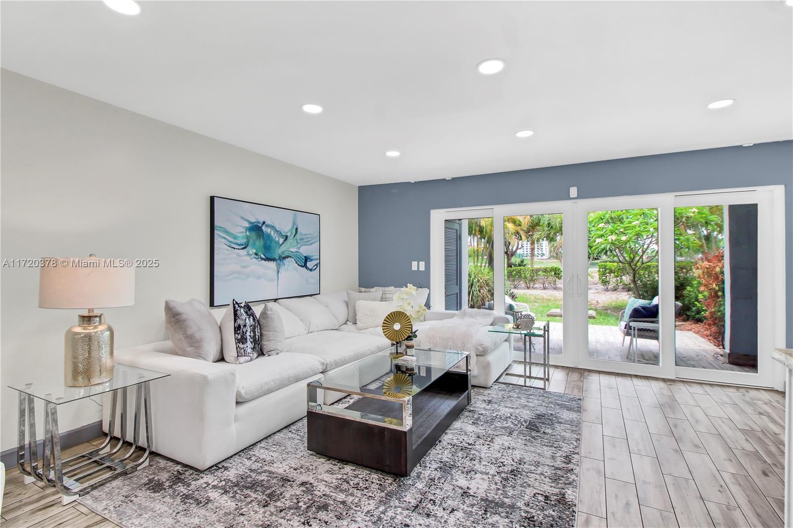 20416 Ne 34th Ct 17, Aventura, Miami-Dade County, Florida - 2 Bedrooms  
3 Bathrooms - 