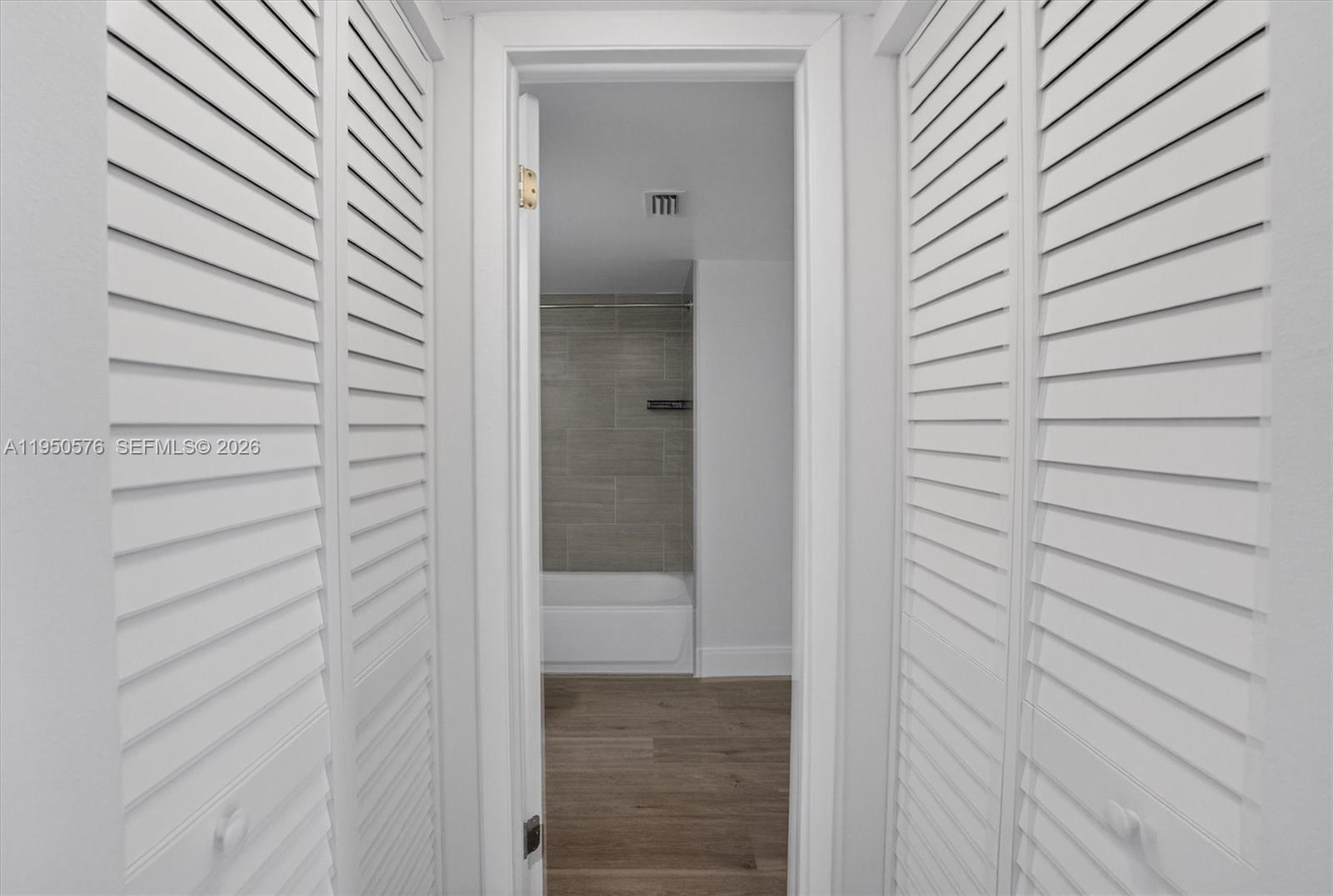 CORAL TOWERS CONDO - Residential