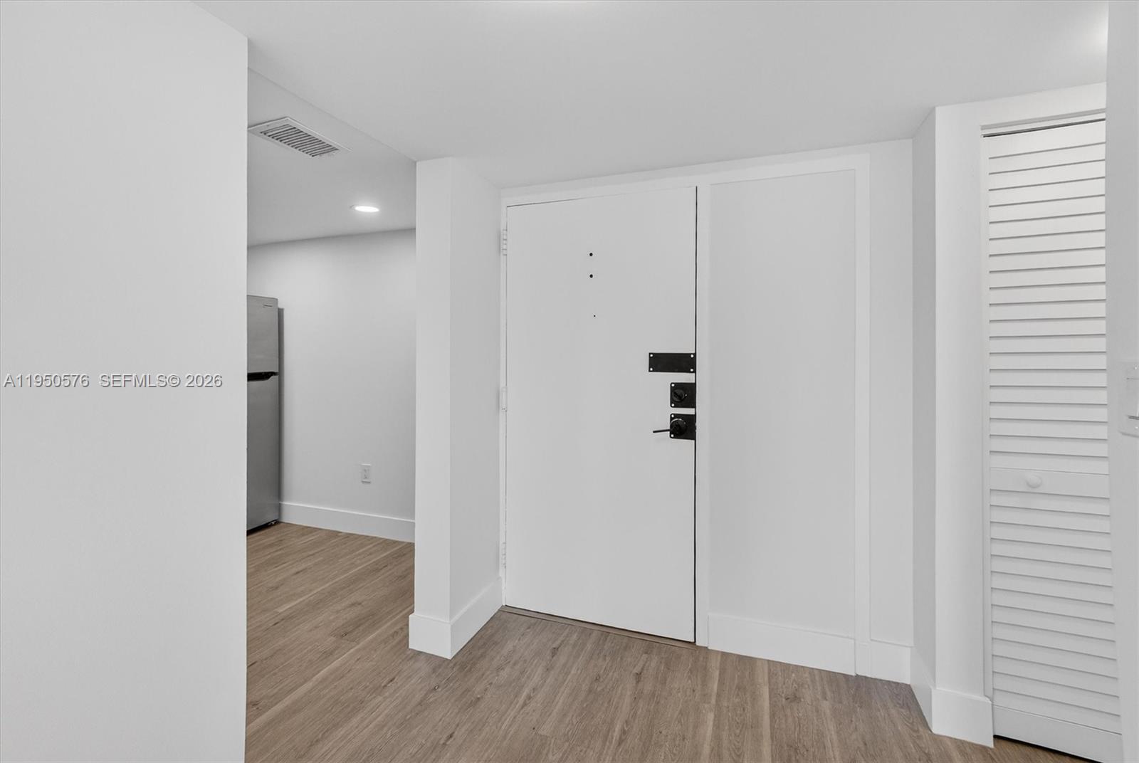 CORAL TOWERS CONDO - Residential