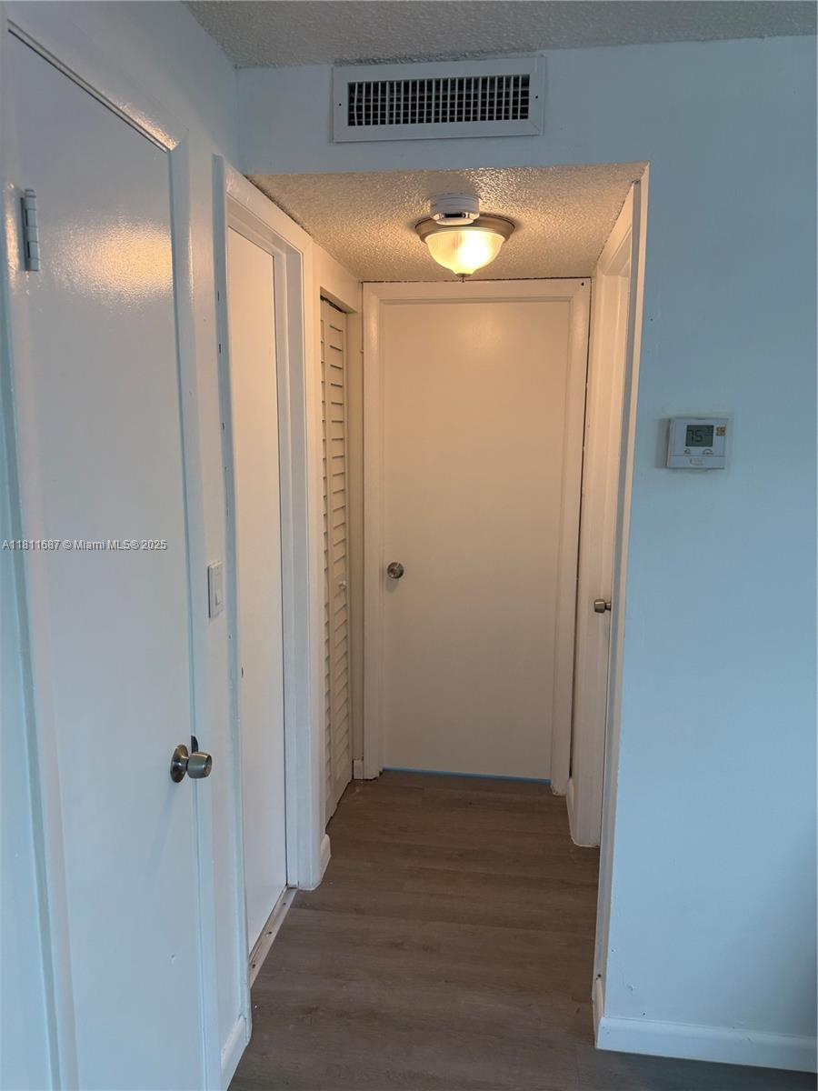 HIGHLAND SQUARE - Residential Lease