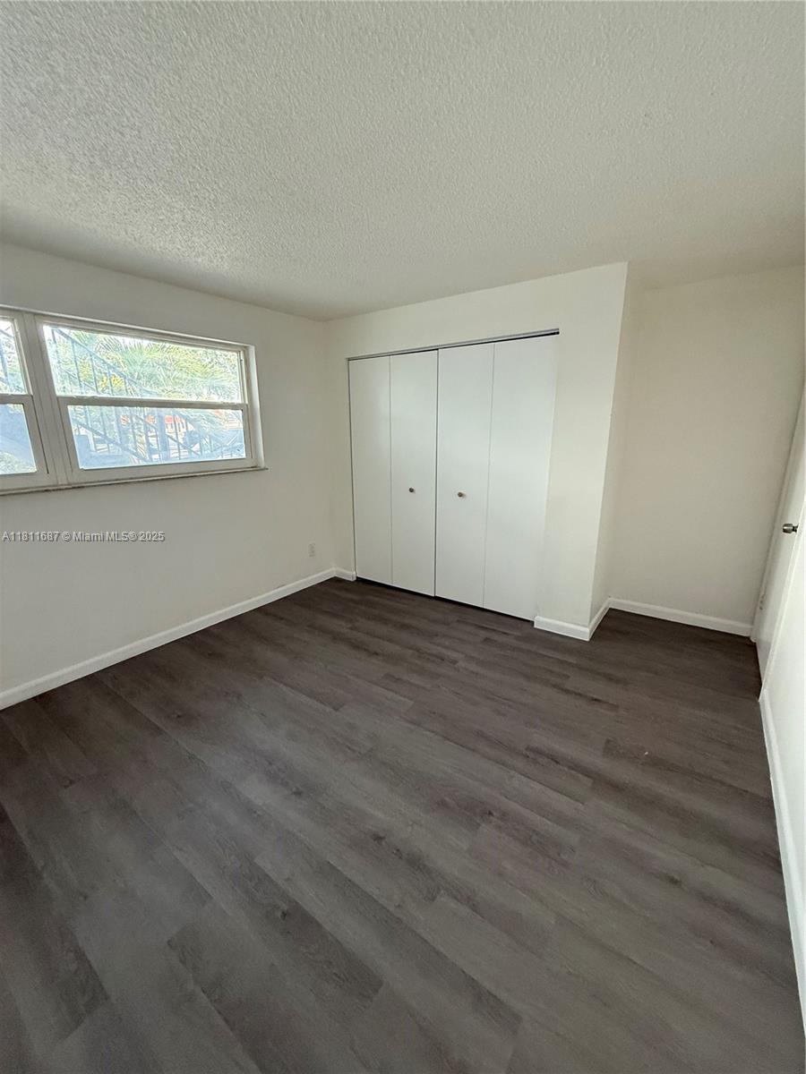 HIGHLAND SQUARE - Residential Lease