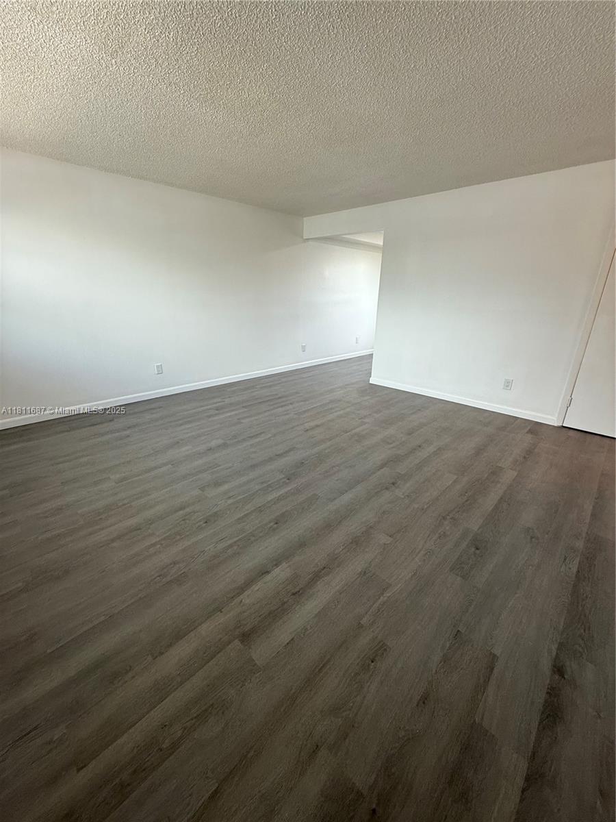 HIGHLAND SQUARE - Residential Lease
