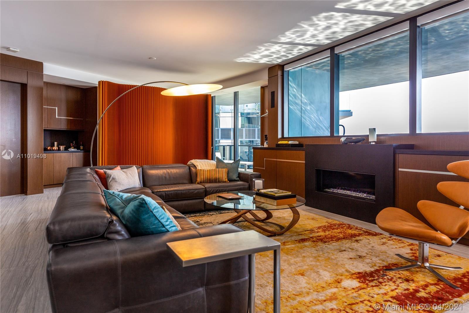 18555 COLLINS AVENUE COND - Residential