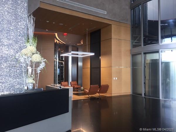 18555 COLLINS AVENUE COND - Residential