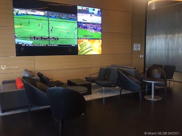 18555 COLLINS AVENUE COND - Residential