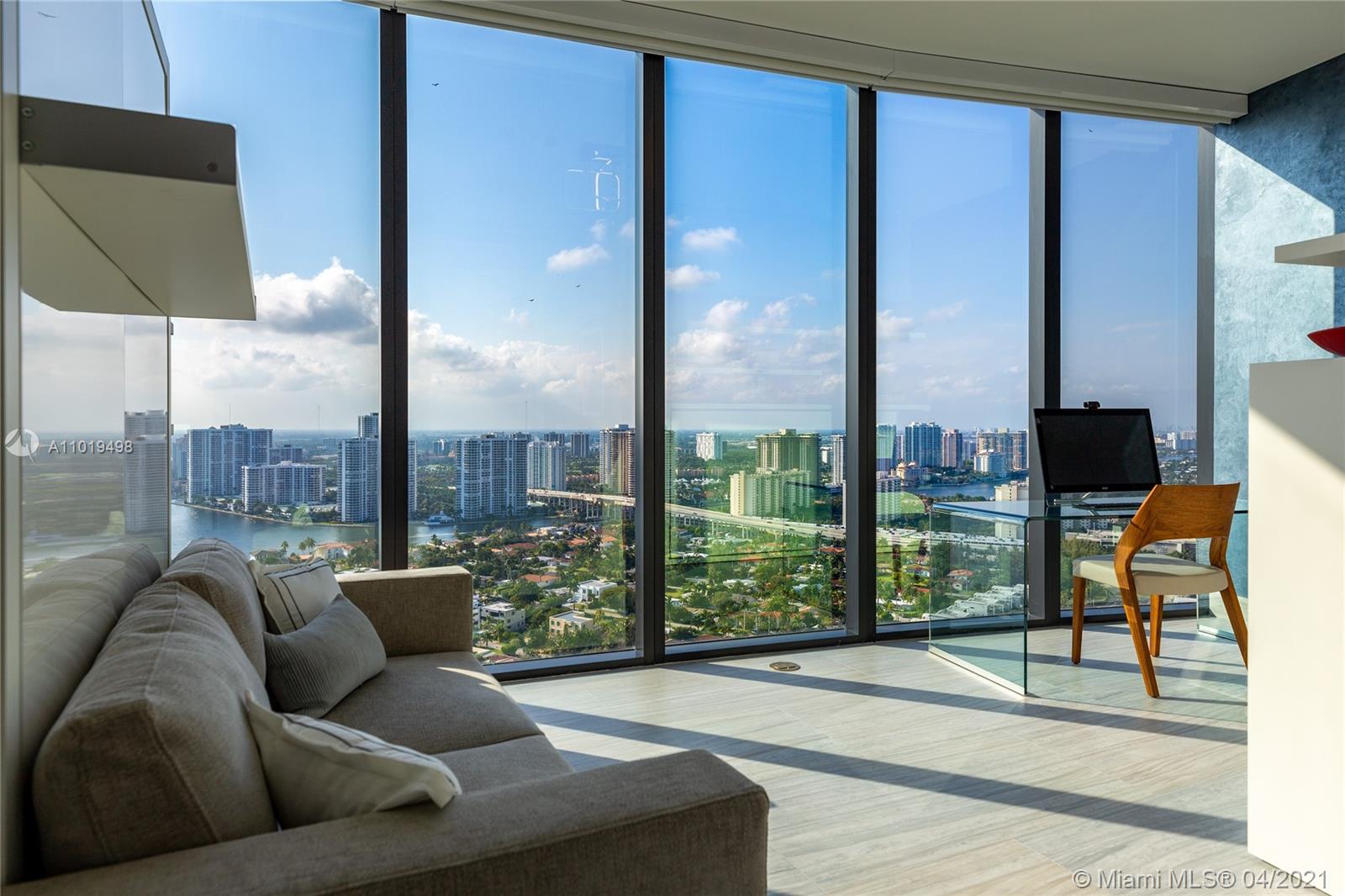 18555 COLLINS AVENUE COND - Residential