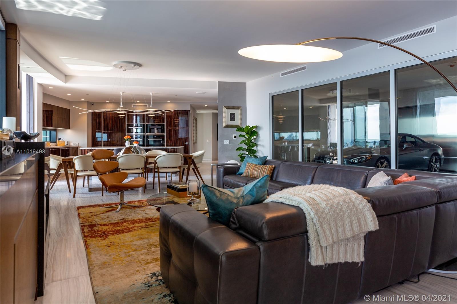 18555 COLLINS AVENUE COND - Residential