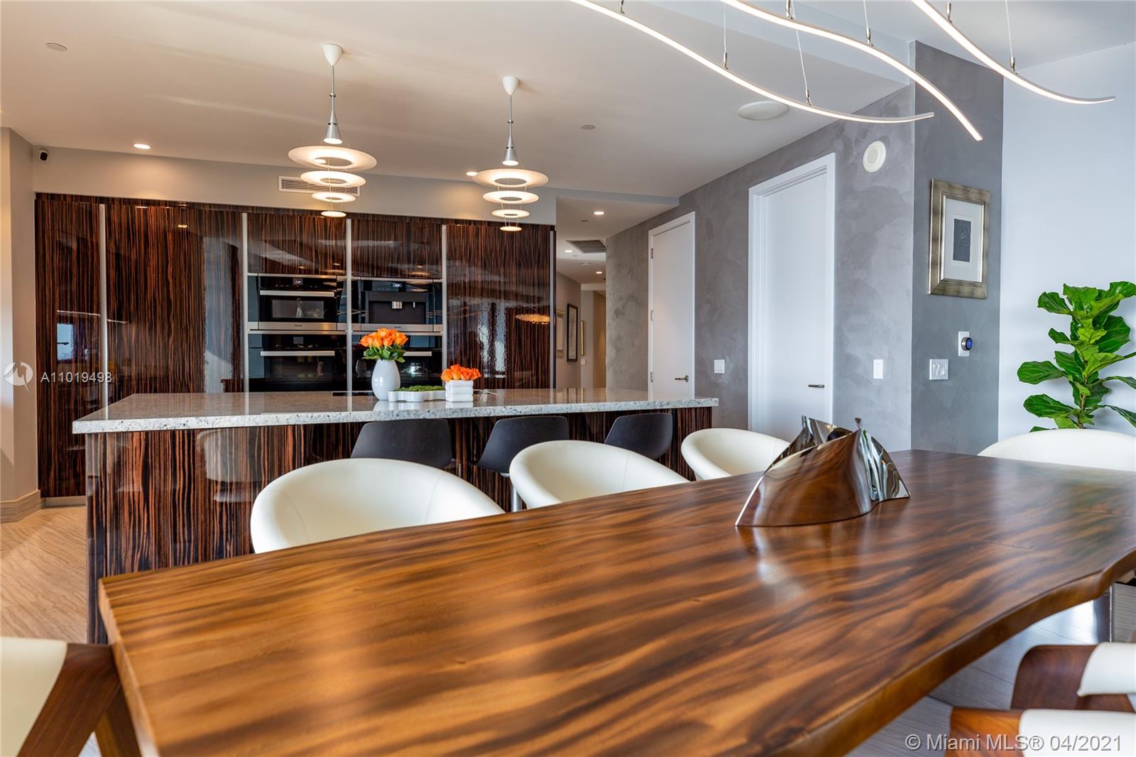 18555 COLLINS AVENUE COND - Residential