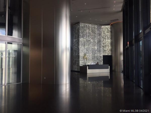 18555 COLLINS AVENUE COND - Residential