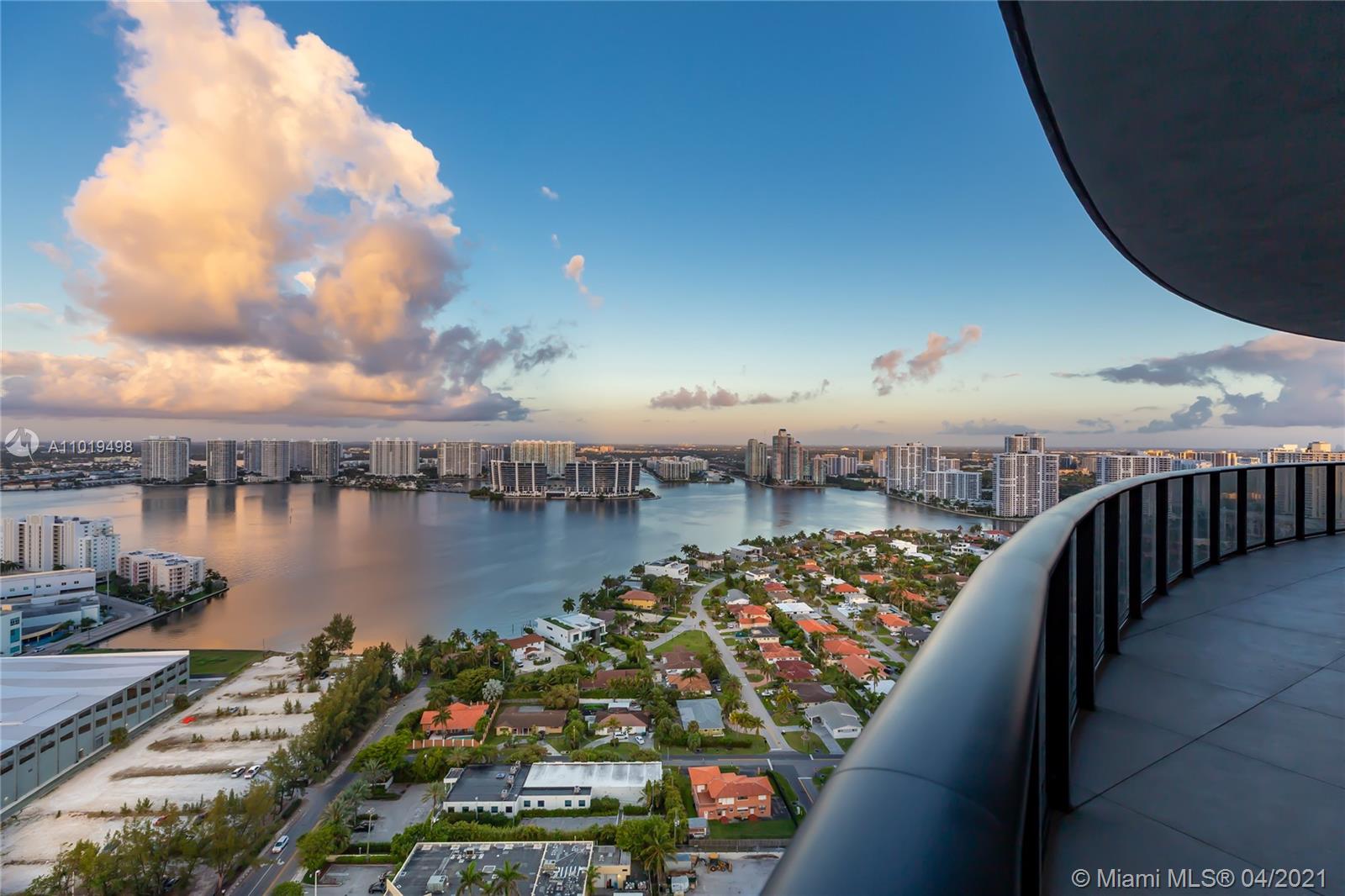 18555 COLLINS AVENUE COND - Residential