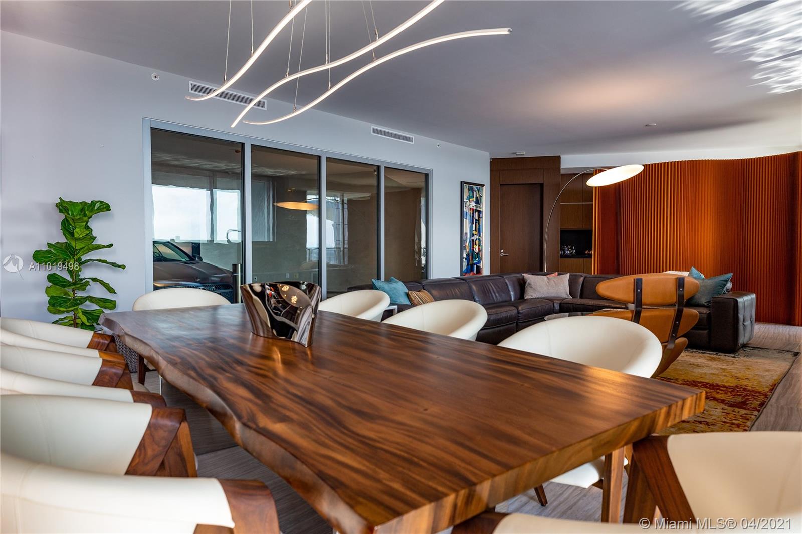 18555 COLLINS AVENUE COND - Residential