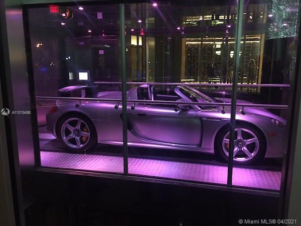 18555 COLLINS AVENUE COND - Residential