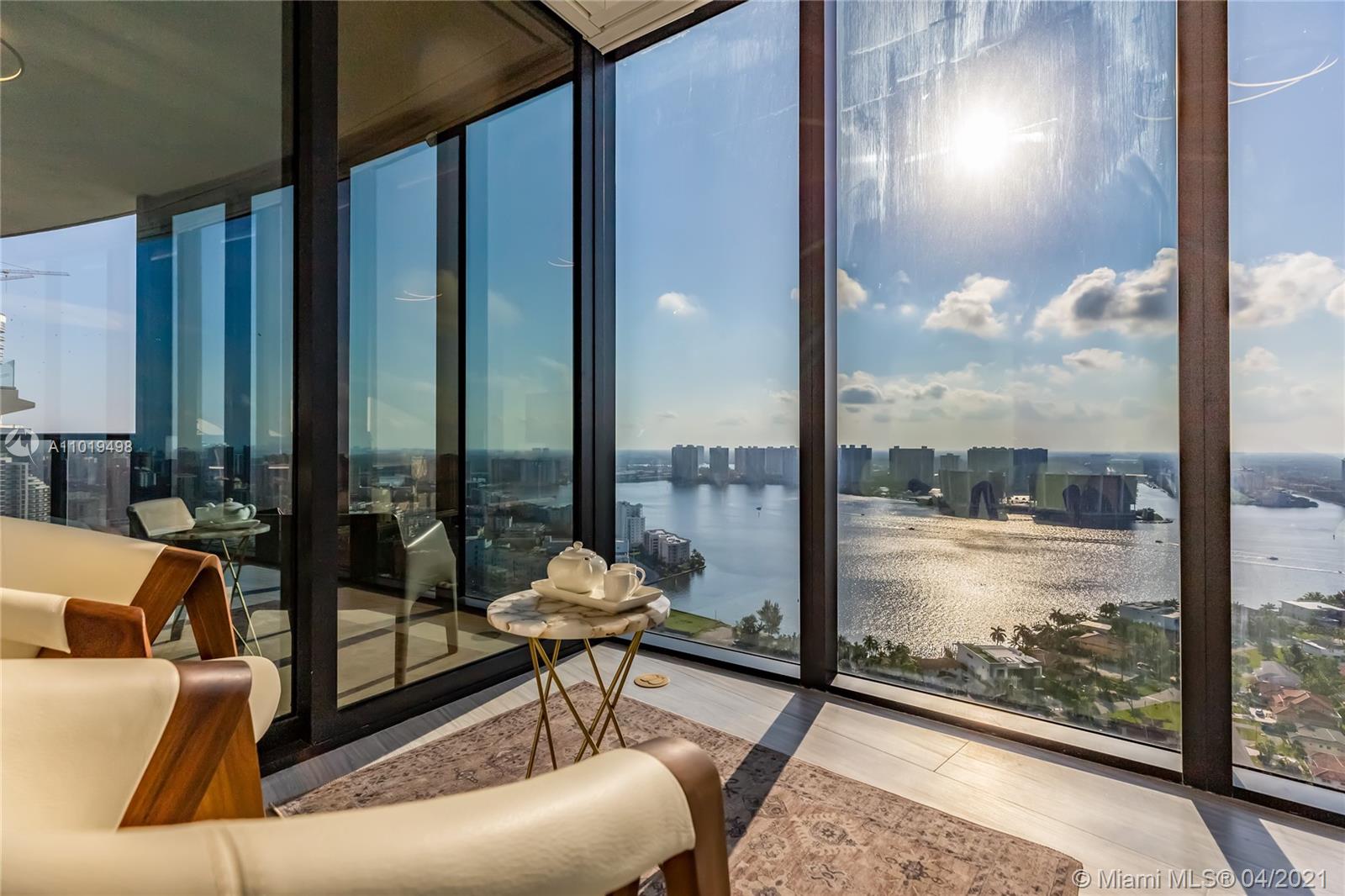 18555 COLLINS AVENUE COND - Residential