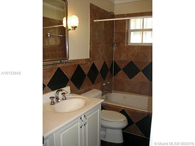 Tamiami Place Plan 03 - Residential Lease