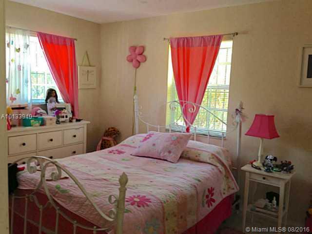 Tamiami Place Plan 03 - Residential Lease