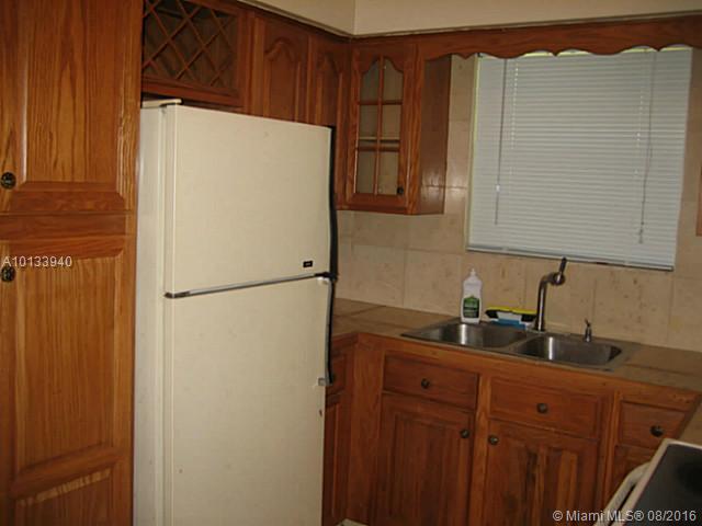 Tamiami Place Plan 03 - Residential Lease