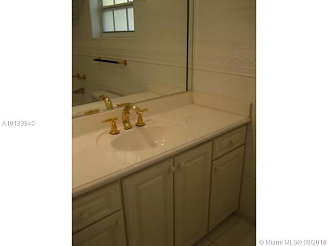 Tamiami Place Plan 03 - Residential Lease