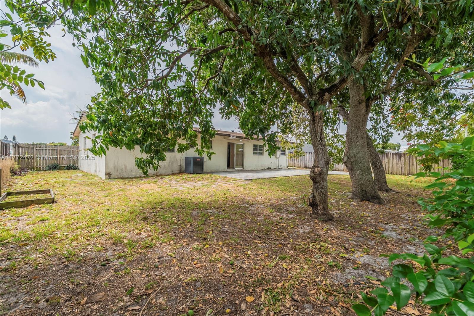 CAROL CITY 5TH ADDN - Residential