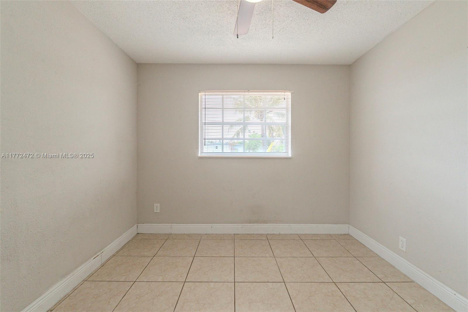 CAROL CITY 5TH ADDN - Residential