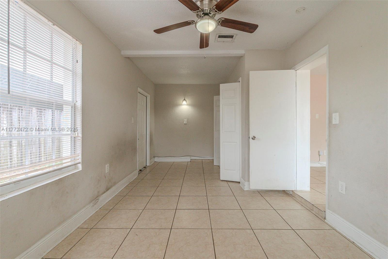 CAROL CITY 5TH ADDN - Residential