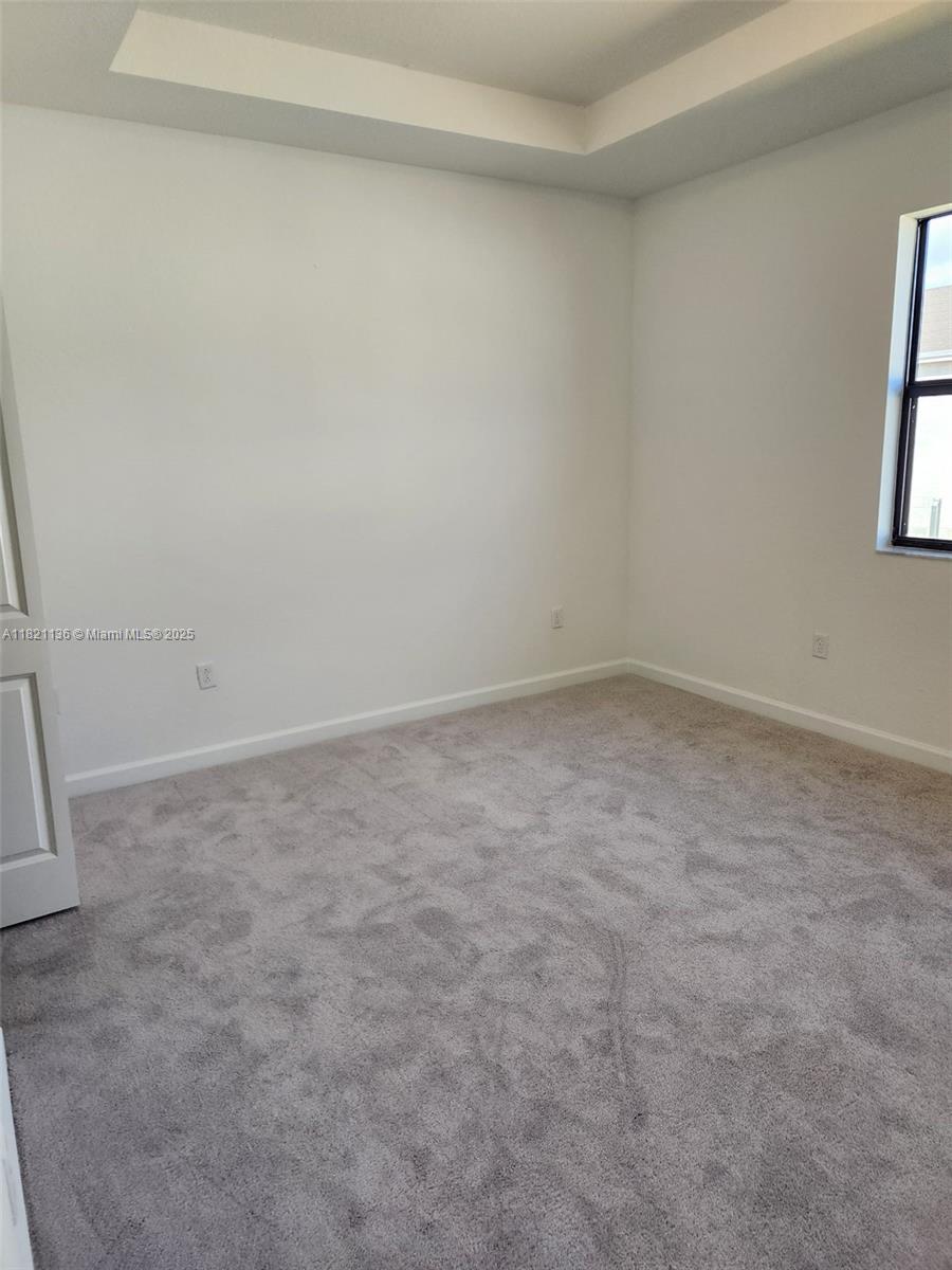 PINE ISLE - Residential