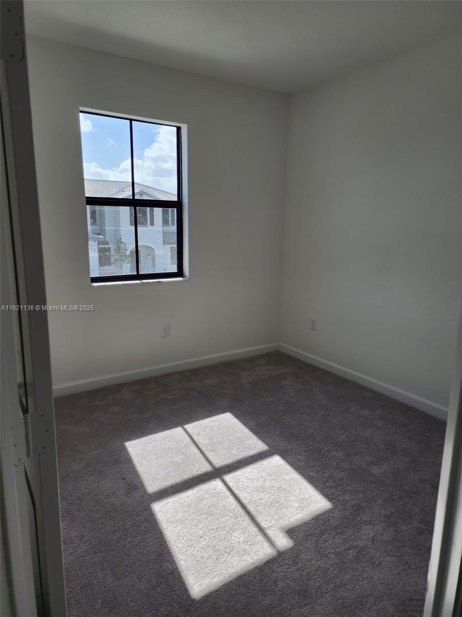 PINE ISLE - Residential