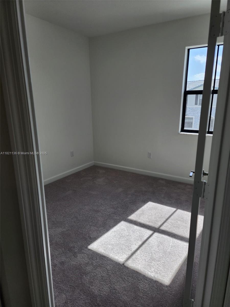 PINE ISLE - Residential