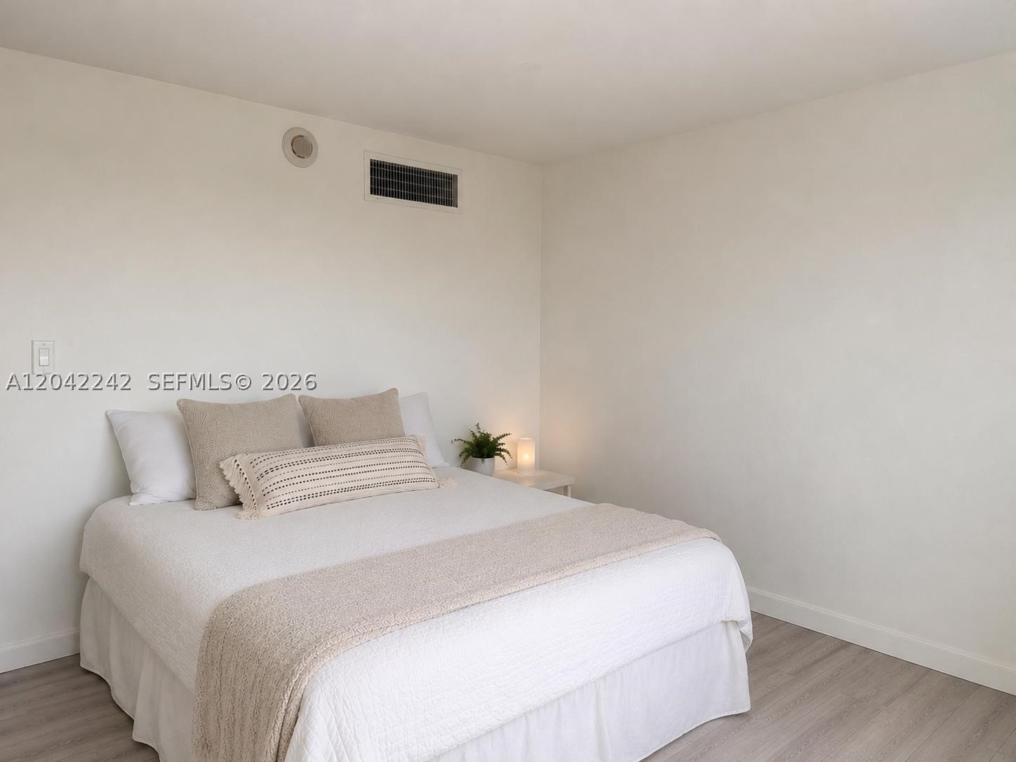 10275 Collins Ave 431