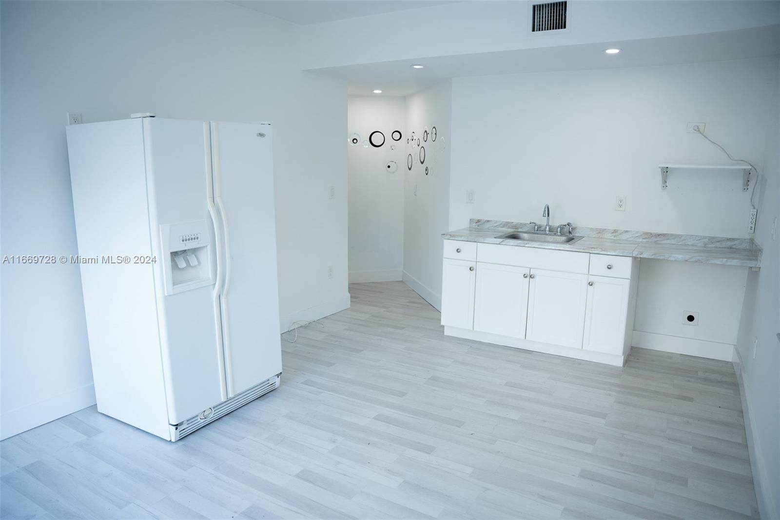 IMPERIAL GROUP - Residential