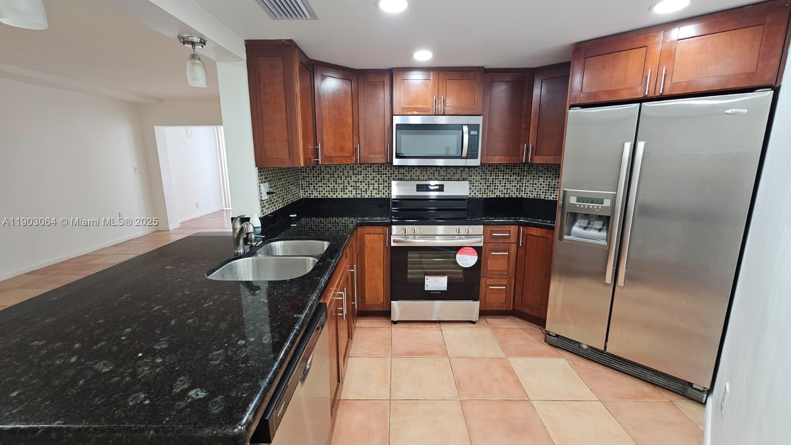 WEST FONTAINE CONDO - Residential Lease