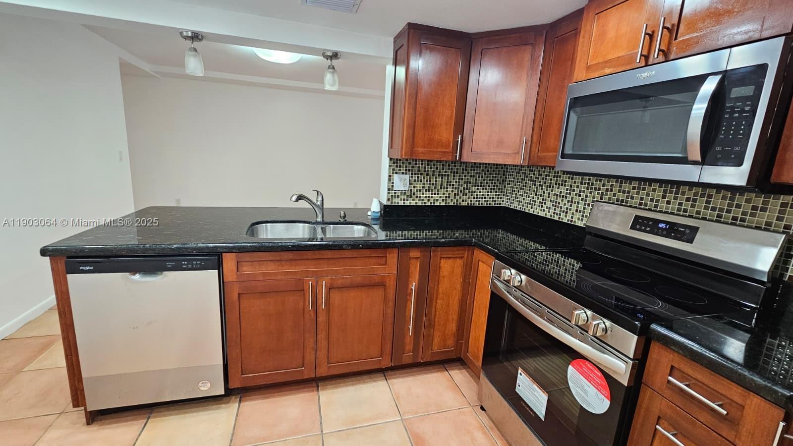 WEST FONTAINE CONDO - Residential Lease