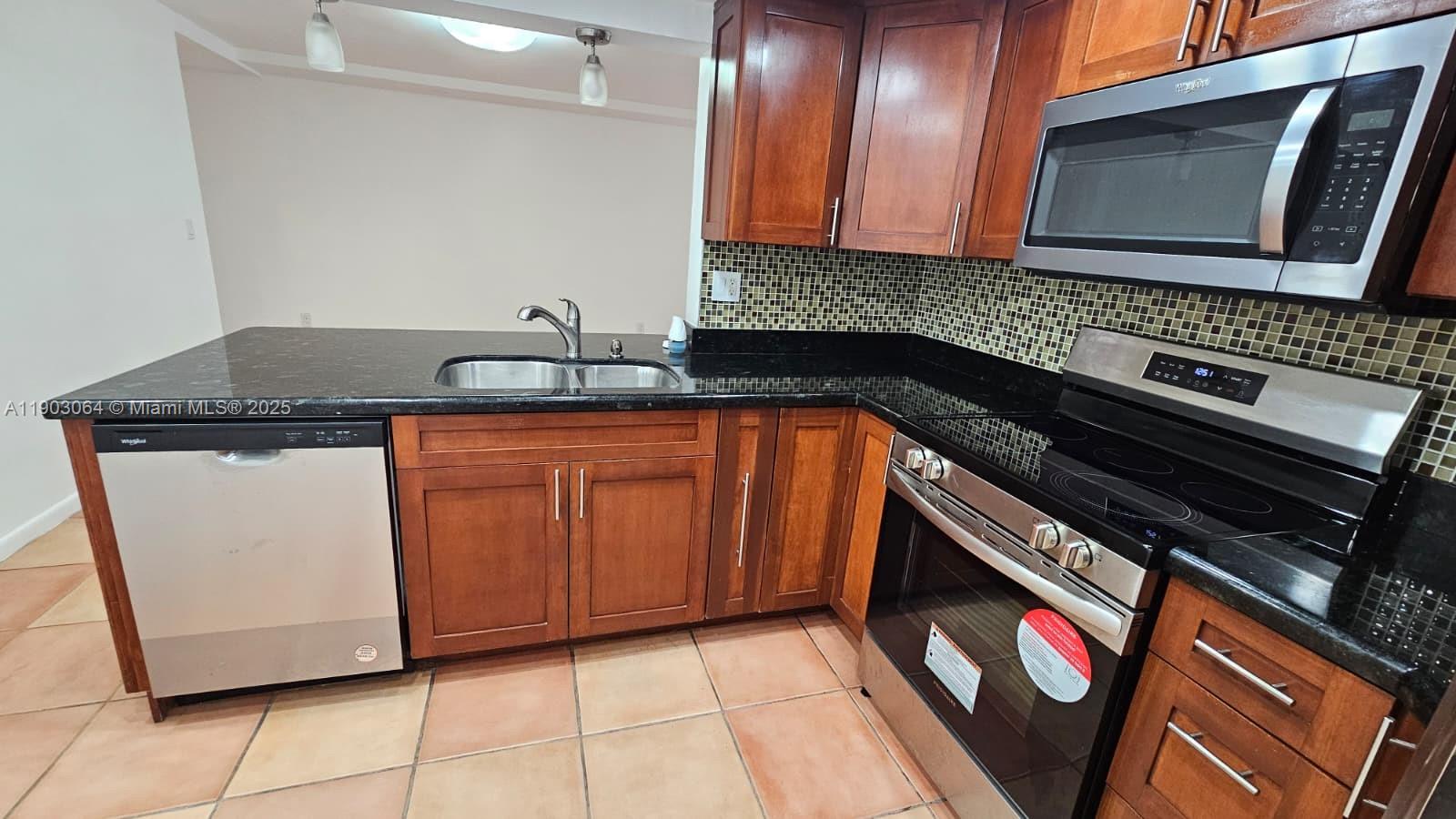 WEST FONTAINE CONDO - Residential Lease