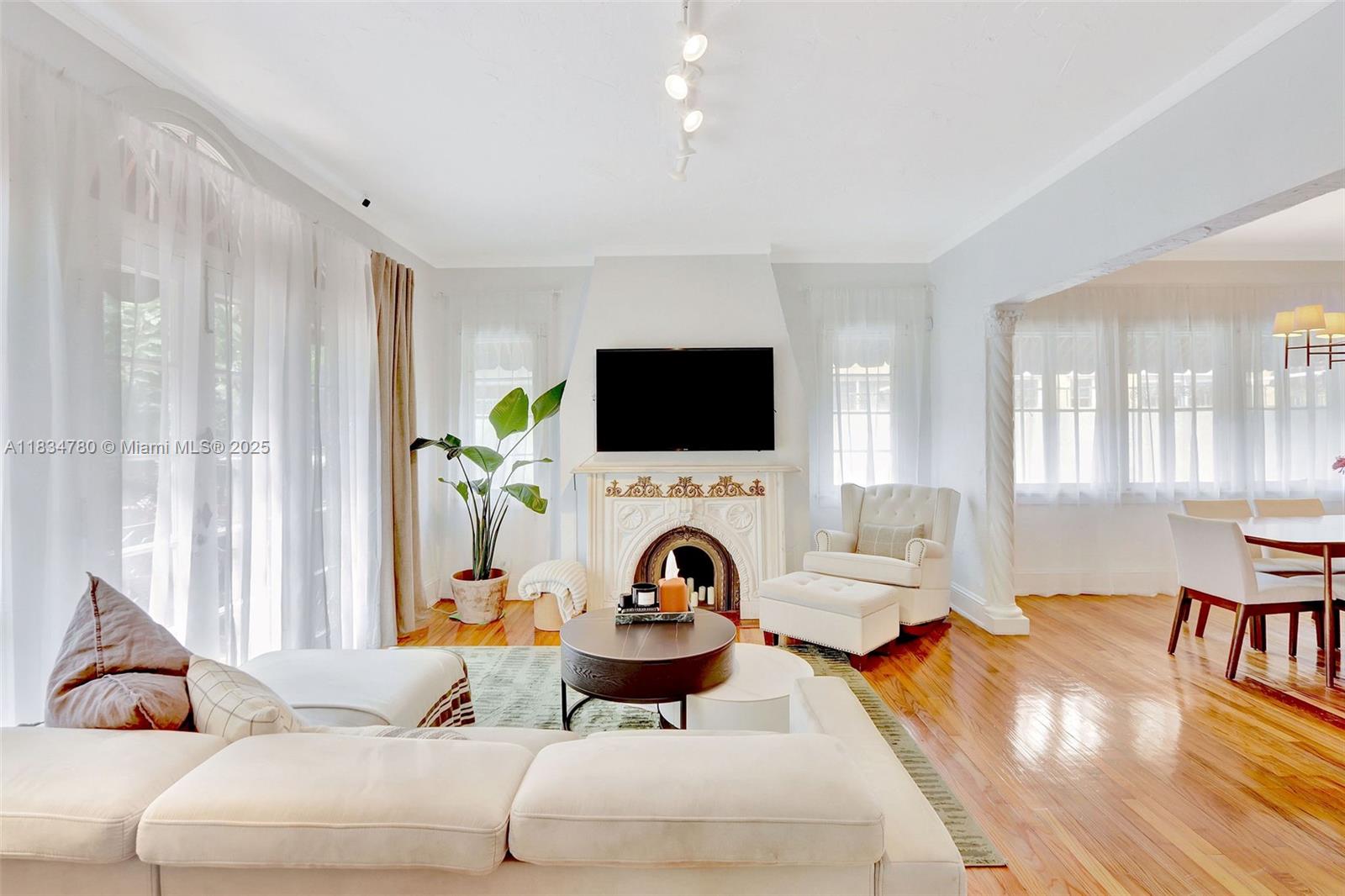 1231 Columbus Blvd.