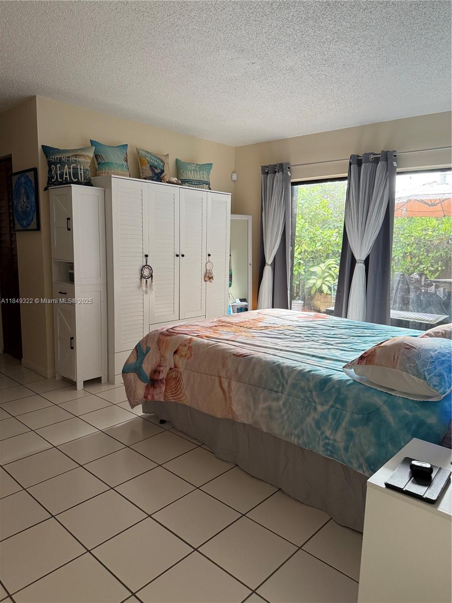 EDGEWATER PARK - Residential